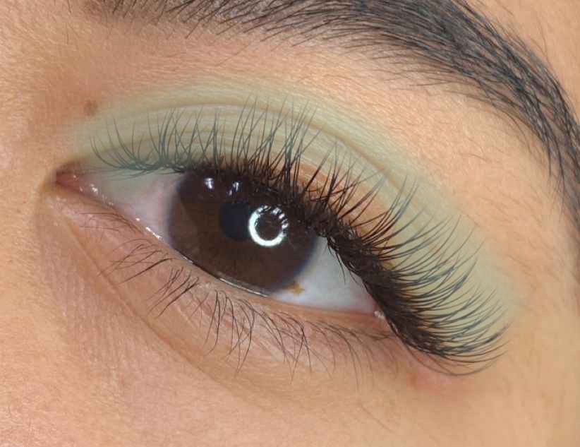 Lash Removal treatment area for women